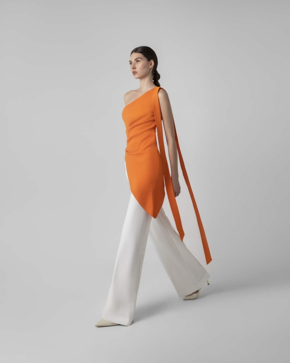 ONE-SHOULDER TOP