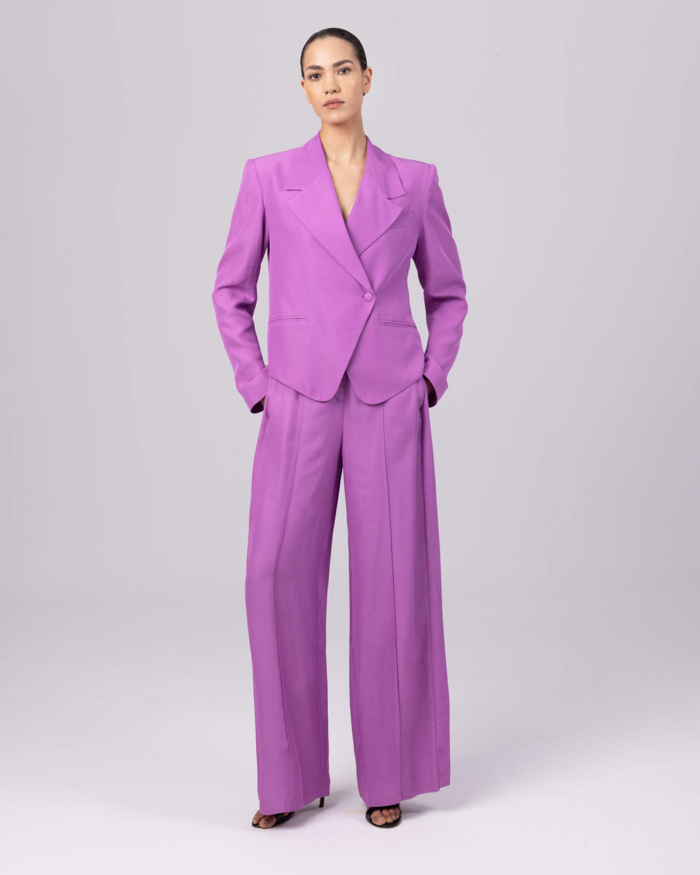 WIDE-LEG TROUSERS